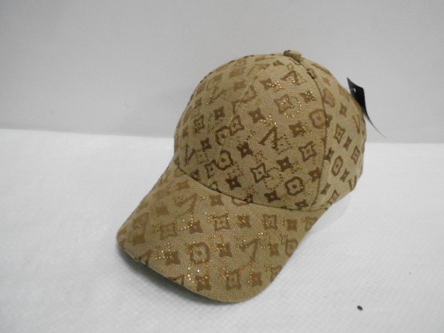  Бейсболка LY