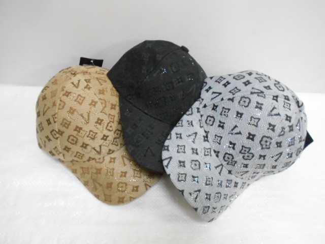  Бейсболка LY