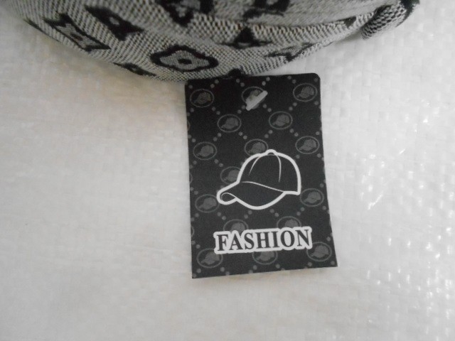  Бейсболка LY