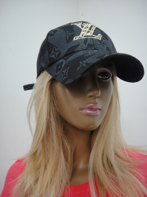  Бейсболка LV