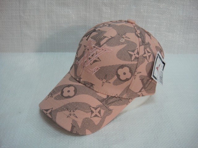  Бейсболка LV