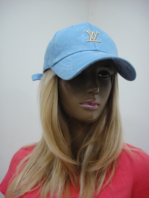  Бейсболка LY