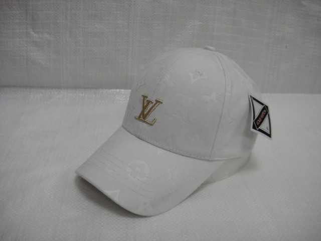  Бейсболка LY