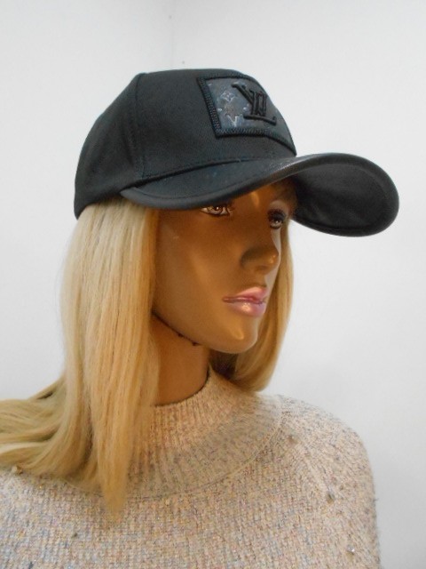  Бейсболка LY