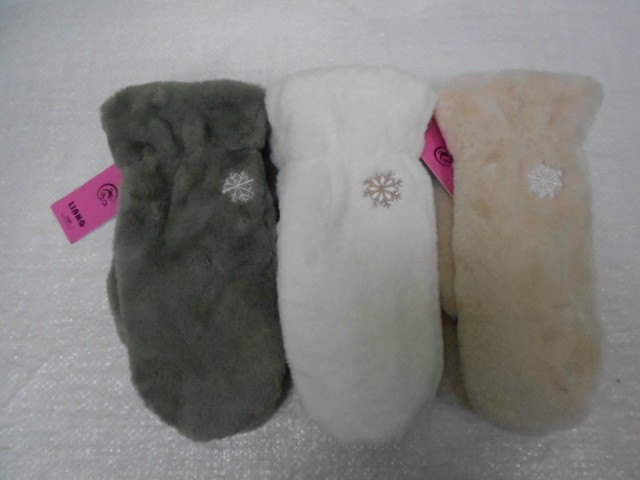  варежки жен. мех