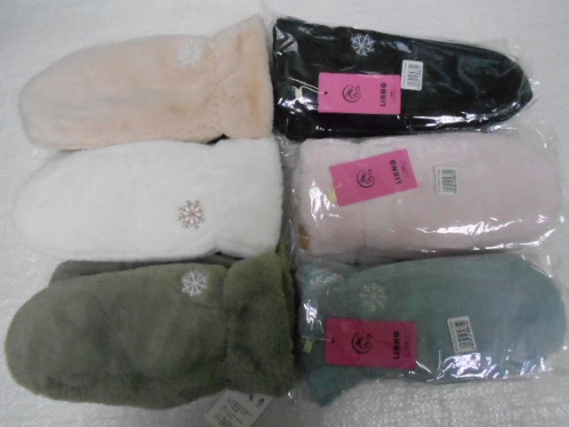  варежки жен. мех