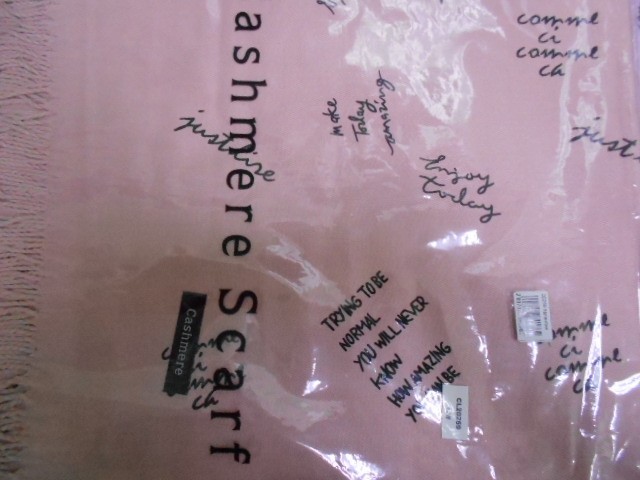  Надписи палантин