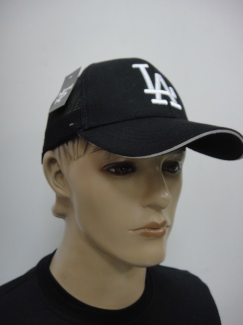  Бейсболка с сеткой