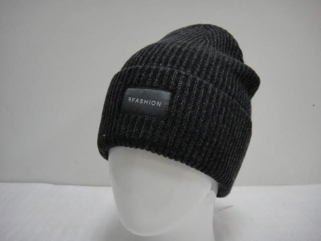  Тренд шапка отворот