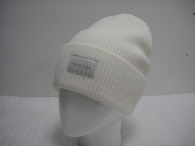  Тренд шапка отворот