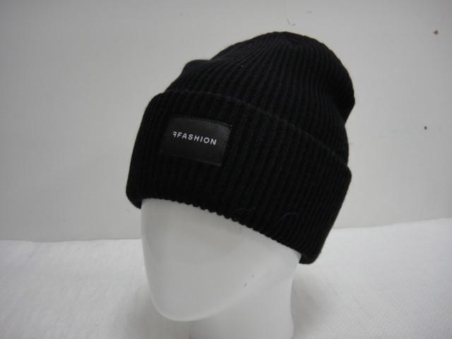  Тренд шапка отворот