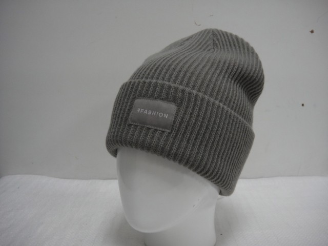  Тренд шапка отворот