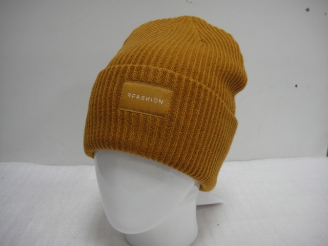  Тренд шапка отворот