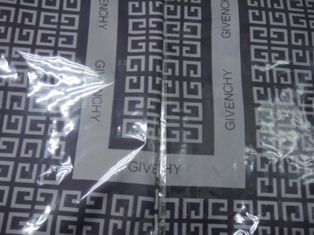 Живанши платок 