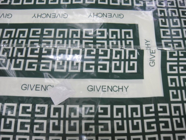 Живанши платок 