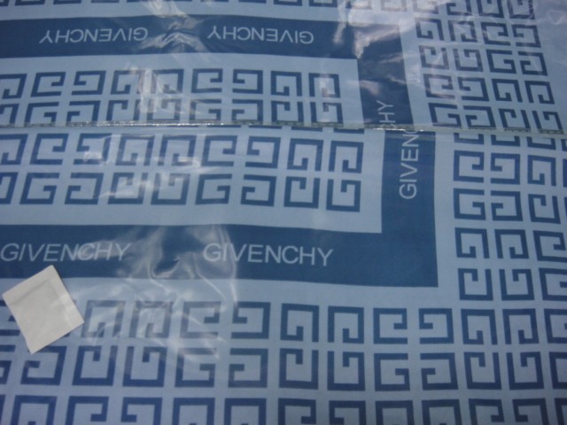 Живанши платок 