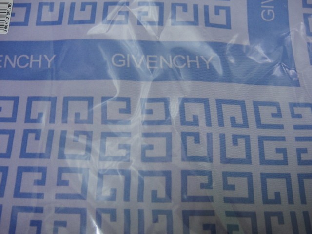 Живанши платок 