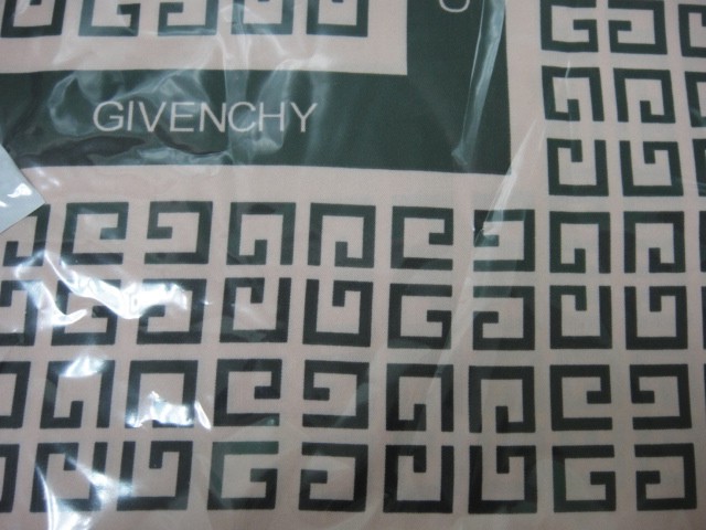 Живанши платок 