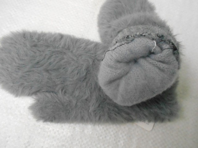  варежки жен. пух норки