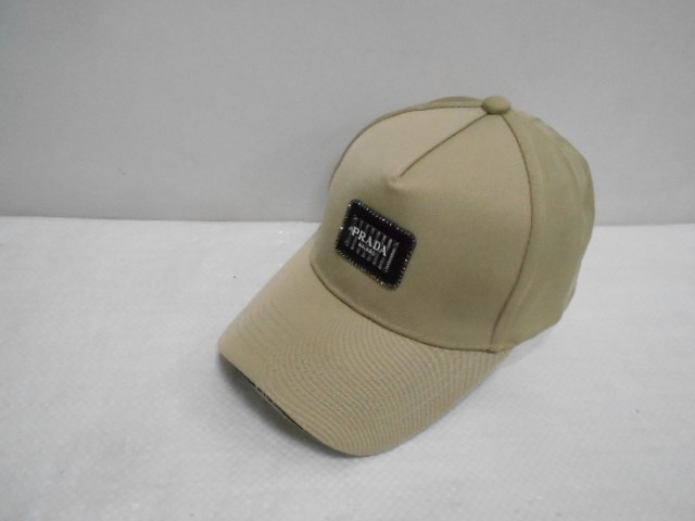  Бейсболка PRADA