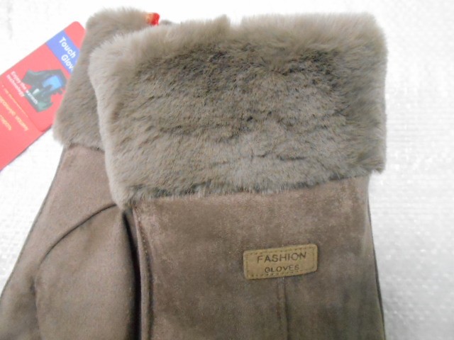  варежки жен. под замшу