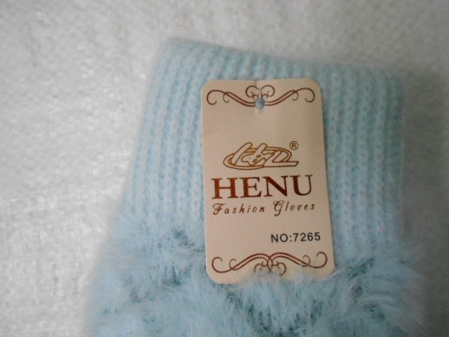  варежки жен. пух норки