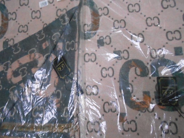  Гучи палантин