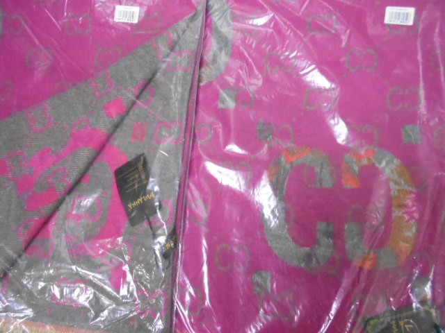  Гучи палантин