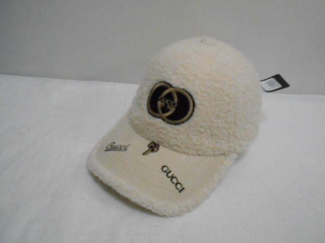  Бейсболка Гучи барашек