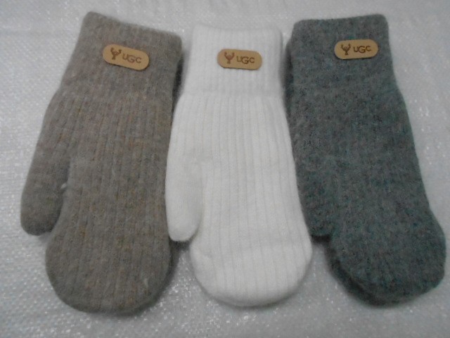  варежки жен. UGG ангора