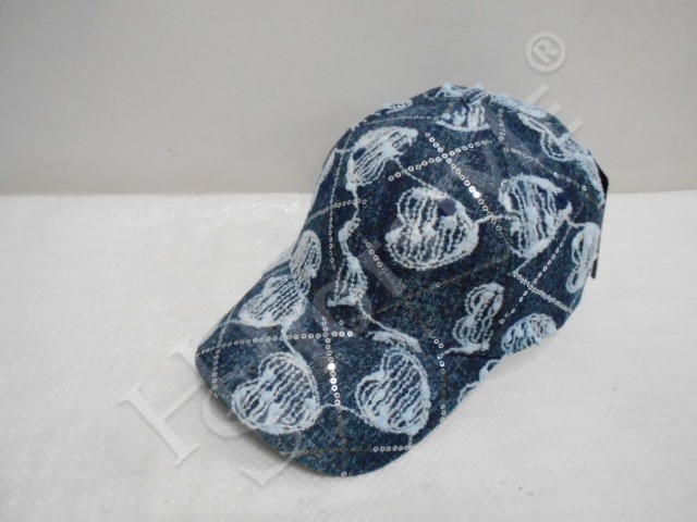  Бейсболка с пайетки