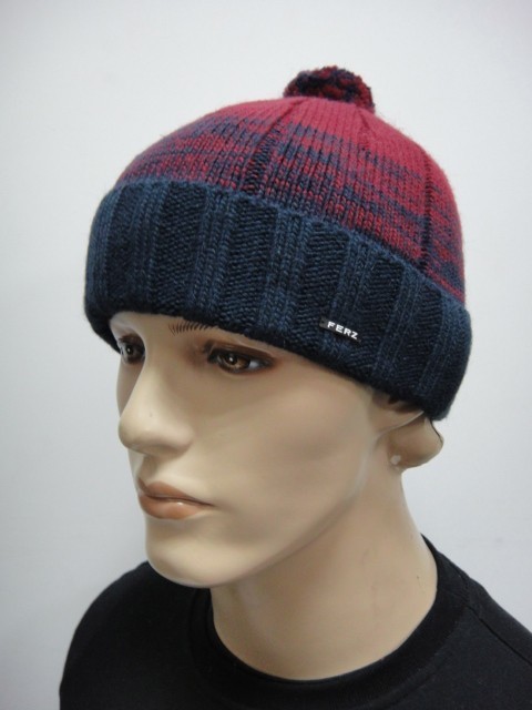   Элвис шапка помпон