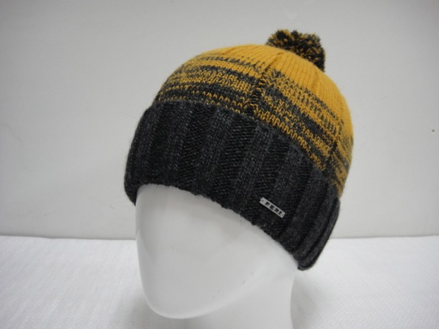   Элвис шапка помпон