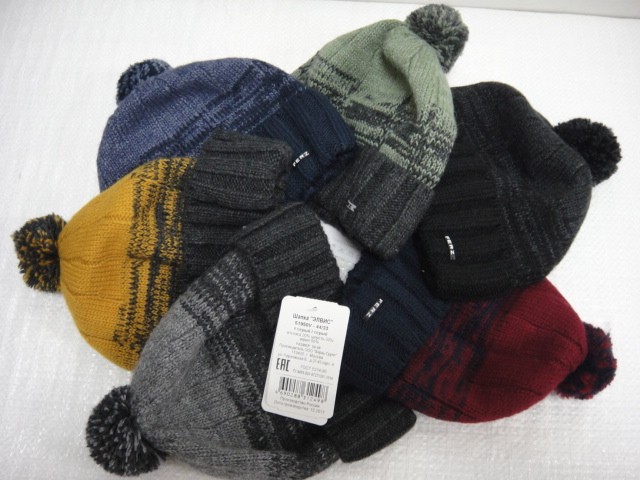   Элвис шапка помпон