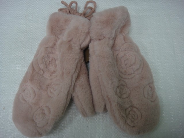  Варежки жен. мех Шанель