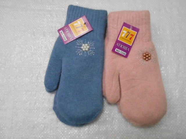  варежки жен. снежинка