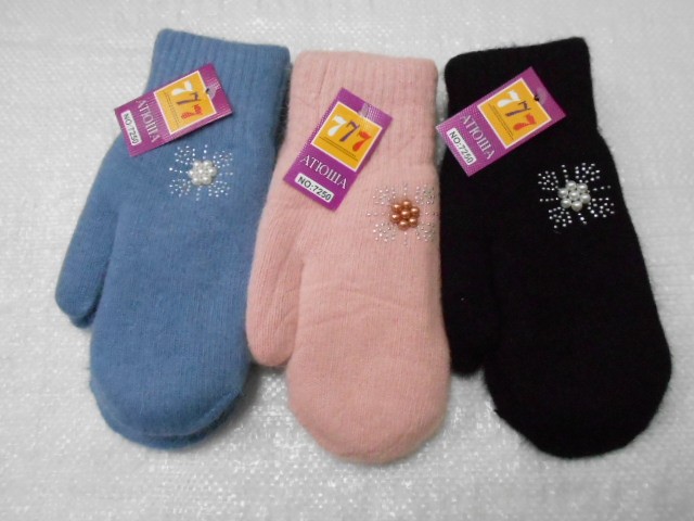  варежки жен. снежинка