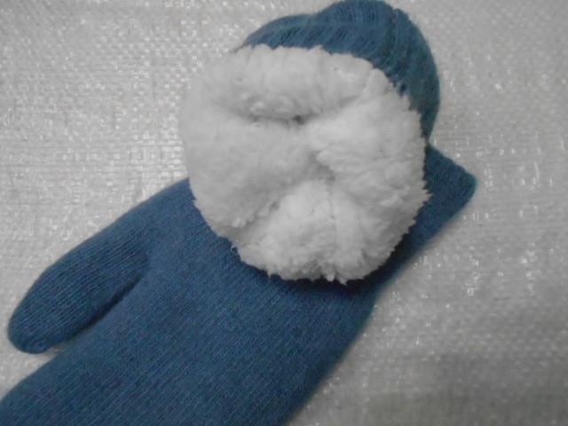  варежки жен. снежинка