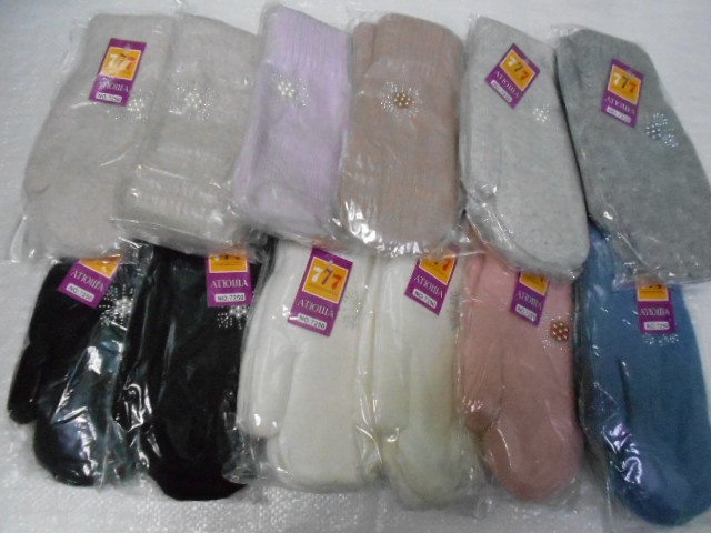  варежки жен. снежинка