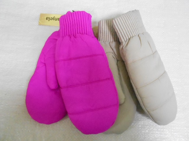  Варежки жен. плащёвка