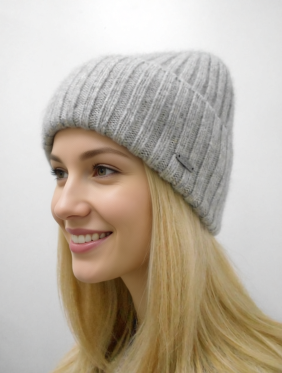   Фиона шапка шерсть енота