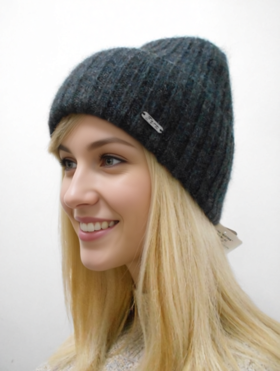   Фиона шапка шерсть енота