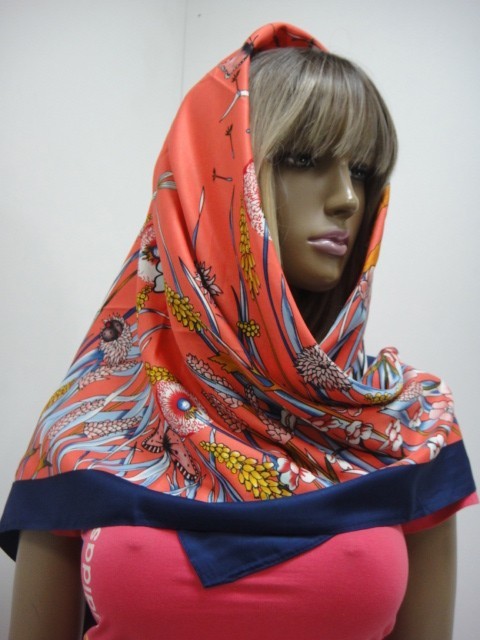 Гучи платок