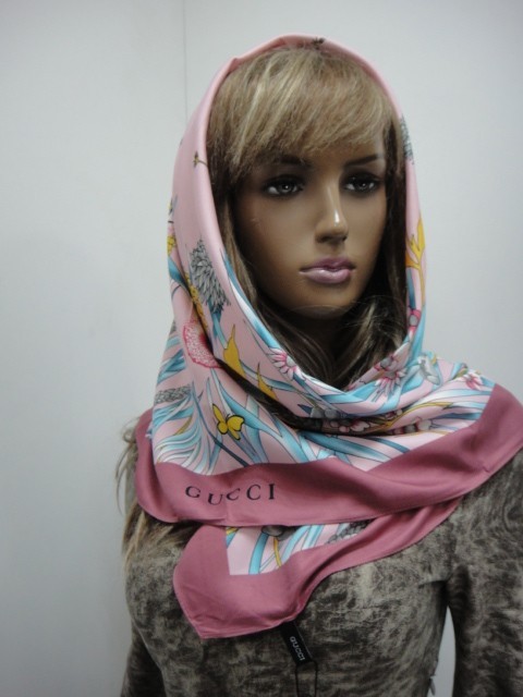 Гучи платок