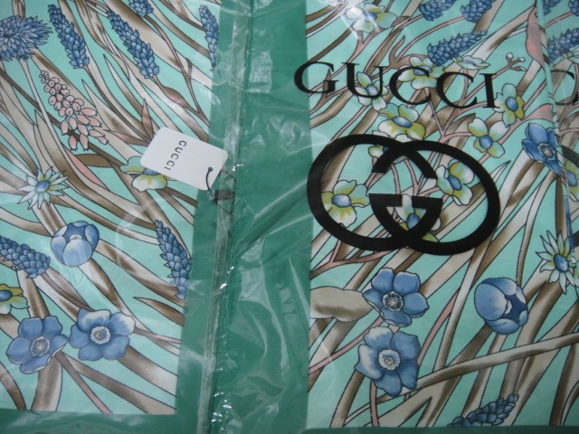 Гучи платок