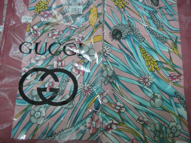 Гучи платок