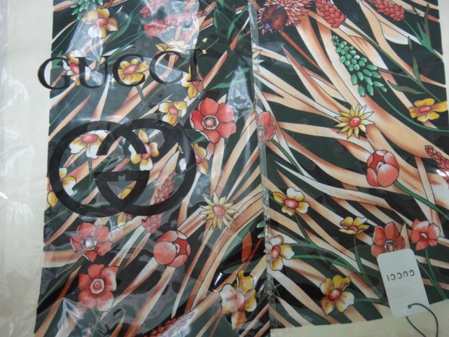 Гучи платок