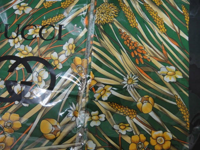 Гучи платок