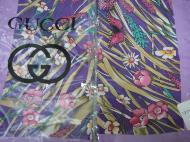 Гучи платок