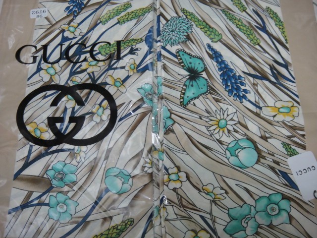 Гучи платок